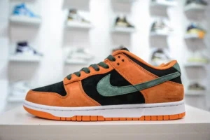 NEW VT Batch DUNK, "NEWVT" - "DA1469-001"DUNK