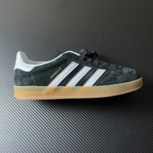 AD Sambas, " M " - " H06259 " Adisamba black rubber!