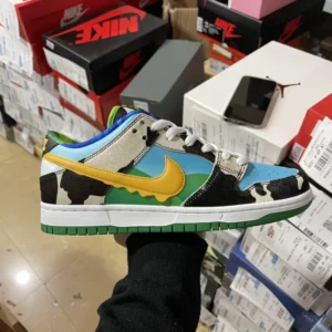 M Batch DUNK, "M" - "CU3244-100"  Ben & Jerry’s x Nike Dunk SB ow Pro qs “chunkydunky”