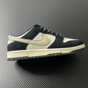 GT BatchDUNK, "GT" - "DV3054-001" GTNike Dunk Low”Black Suede”
