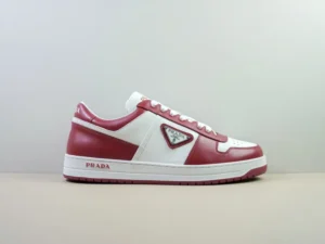 PT Batch PRADA, "PT"