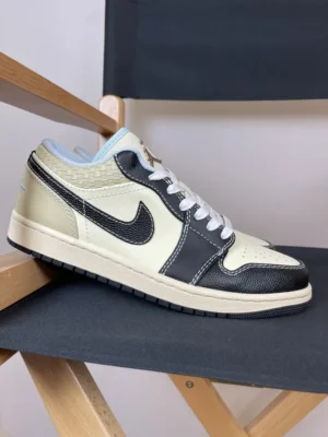 AIR JORDAN 1, "DT" - "HQ3440-101"