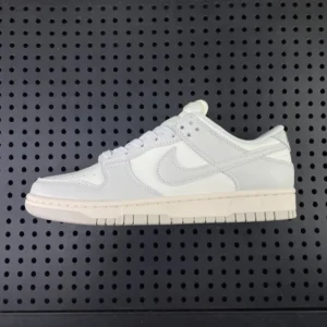 GT BatchDUNK, "GT" - "DD1503-107 " GTDunk Low     _DD1503