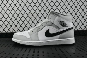 AIR JORDAN 1, "DT" -  "BQ6472-015"Air Jordan 1 mid “light smoke grey”