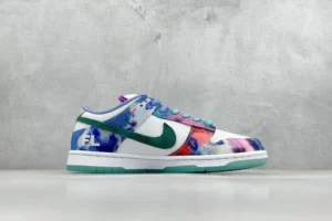 AY Batch DUNK, "AY" - "HF6061-400"