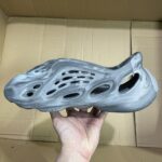 LW Batch Runner, "LW batch" - "IE4931"Yeezy Foam Runner