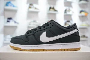 NEW VT Batch DUNK, "NEWVT" - "CD2563-001"DUNK