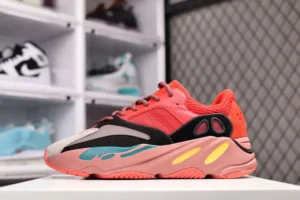 Yeezy 700, "FC" - " HQ6979"Coconut 700 first generation dark red!
