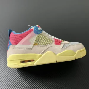 AIR JORDAN 4, "OG" - "DC9533-800"Union LA x Jordan Air Jordan 4 retro sp “guava ice”