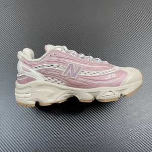 DT Batch New Balance 1000, "DT" - "M1000JG1"