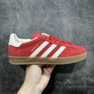 AD Sambas, "M" - " IF1808" Adidas Red and White!