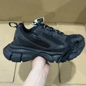 OK Batch Balenciaga 3XL, "OK"OK version of Balenciaga 3XL pure black!