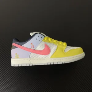 GT BatchDUNK, "GT" - "DX5933-900" GTNike SB Dunk Low”Be True”