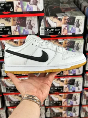 AY Batch DUNK, "AY" - "CD2563-100"