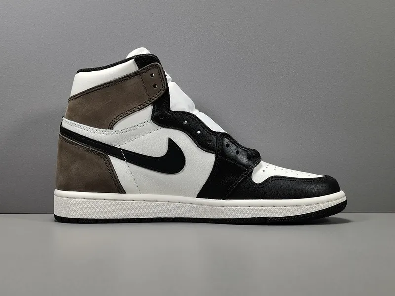AIR JORDAN 1, "OG" - "555088-105" Jordan Air Jordan 1 Retro High Og “Dark Mocha”