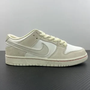 AY Batch DUNK, "AY" - "FZ5654-100"
