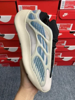 Yeezy 700, " FC " -  " GY0260 " Coconut 700V3 Deep Blue!