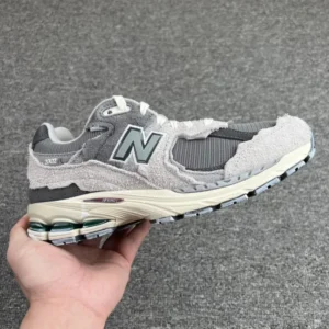 ZC Batch New Balance 2002, "ZC " - "M2002RDA"New Balance M2002RDA Cloud Rain Grey!!
