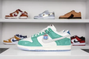 NEW VT Batch DUNK, "NEWVT" - "CZ6501-101"DUNK