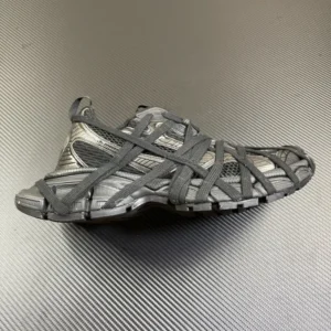 OK Batch Balenciaga 3XL, "OK"OK version! Balenciaga 3XL dark green strap!