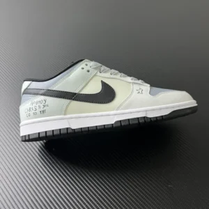 Z Batch DUNK, "Z" - "DD3696-255" Nk SB Dunk Low ID