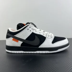 AY Batch DUNK, "AY" - "FD2629-100"