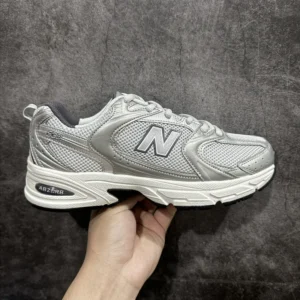 DT Batch New Balance 530, "DT" - "MR530LG"New Balance 530 Grey Silver!