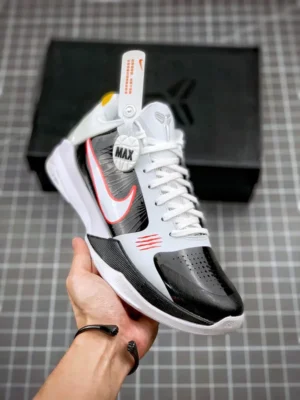 MAX Batch Kobe 5, "MAX " - "CD4991-101" Nike Zoom Kobe 5 Protro”Bruce Lee Alt”