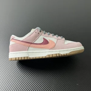 CS Batch DUNK, "CS" - "DO9457-120" Nk SB Dunk Low “85”   SB D