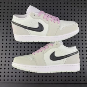 AIR JORDAN 1, "DT" - "CZ0776-300"Air Jordan 1 se “barely green”