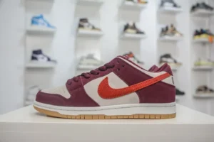 NEW VT Batch DUNK, "NEWVT" - " DX4589-600"DUNK