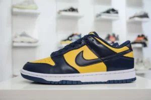 NEW VT Batch DUNK, "NEWVT" - "DD1391-700"DUNK