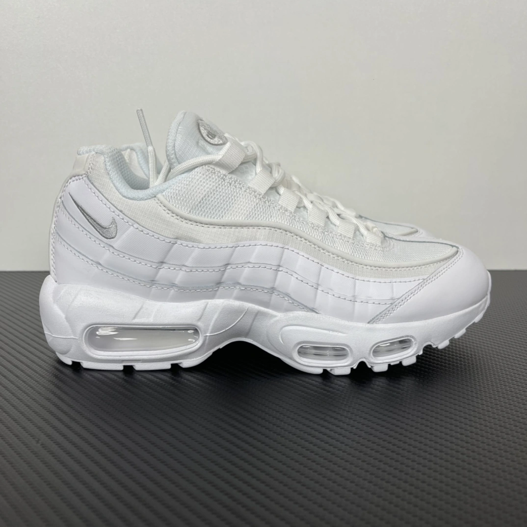 GX Batch MAX 95, "GX" - "CT1268-100"AIR MAX 95 White