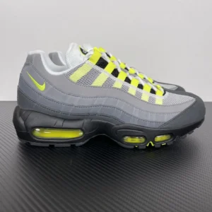 GX Batch MAX 95, "GX" - "CT1689-001"AIR MAX 95 grayish yellow