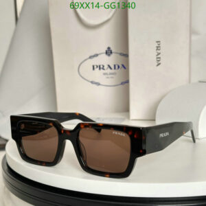 Prada Очки