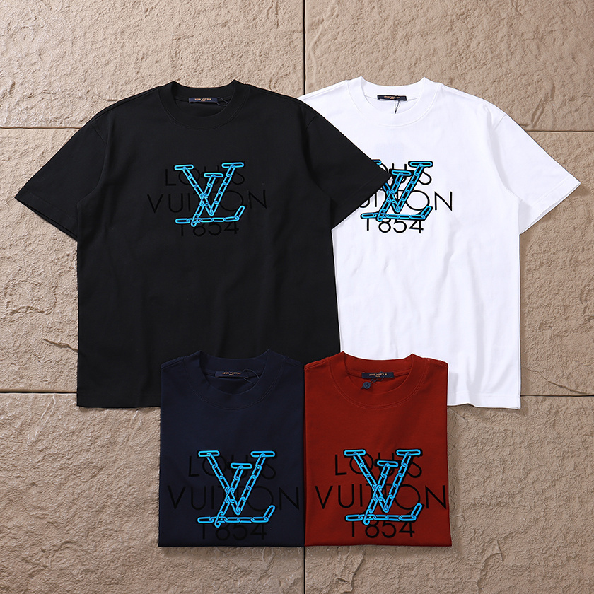 LOUIS VUITTON футболка