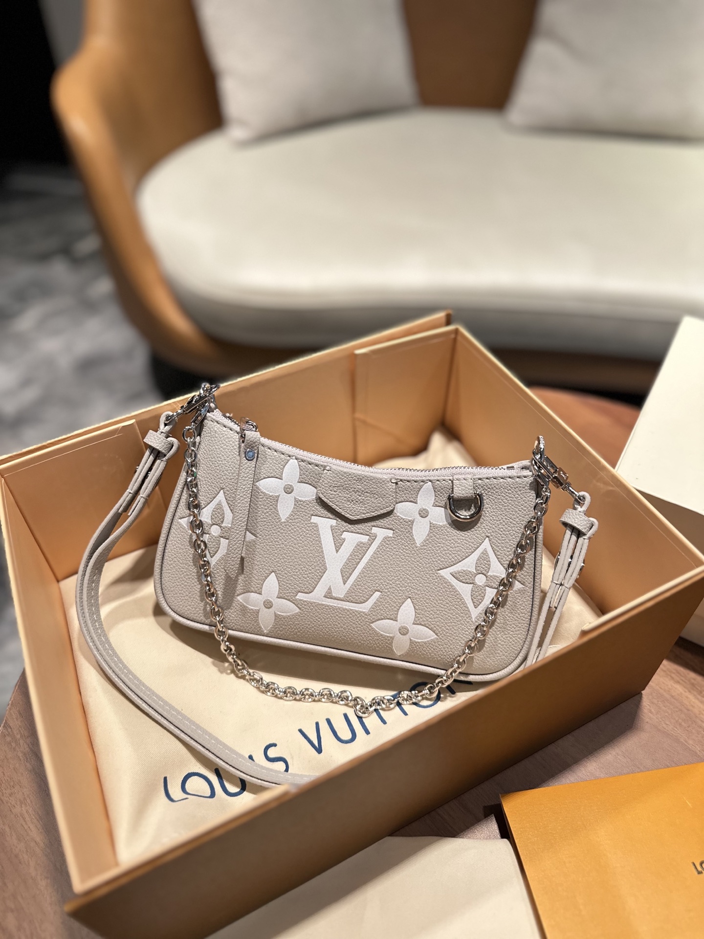 LV BAG