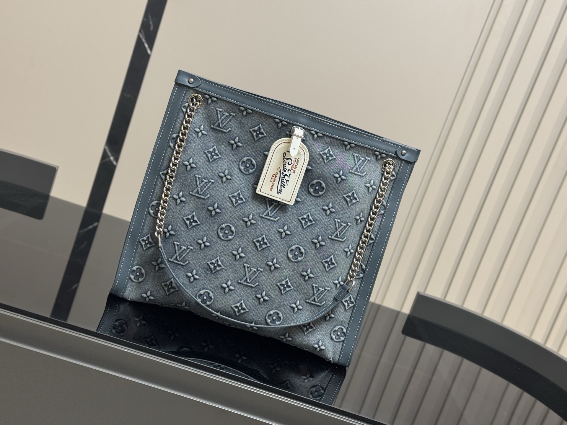 LV BAG