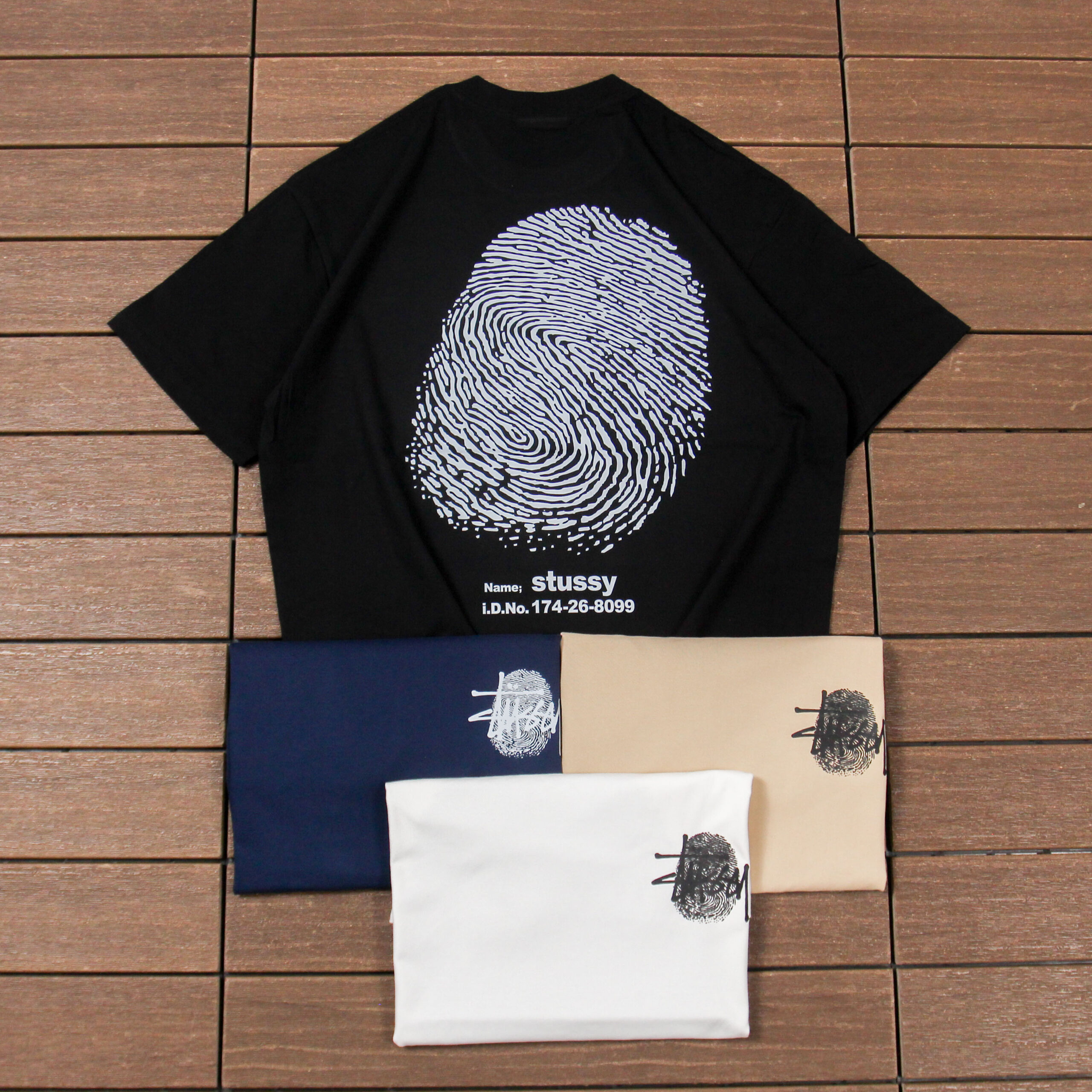 STUSSY T-SHIRT