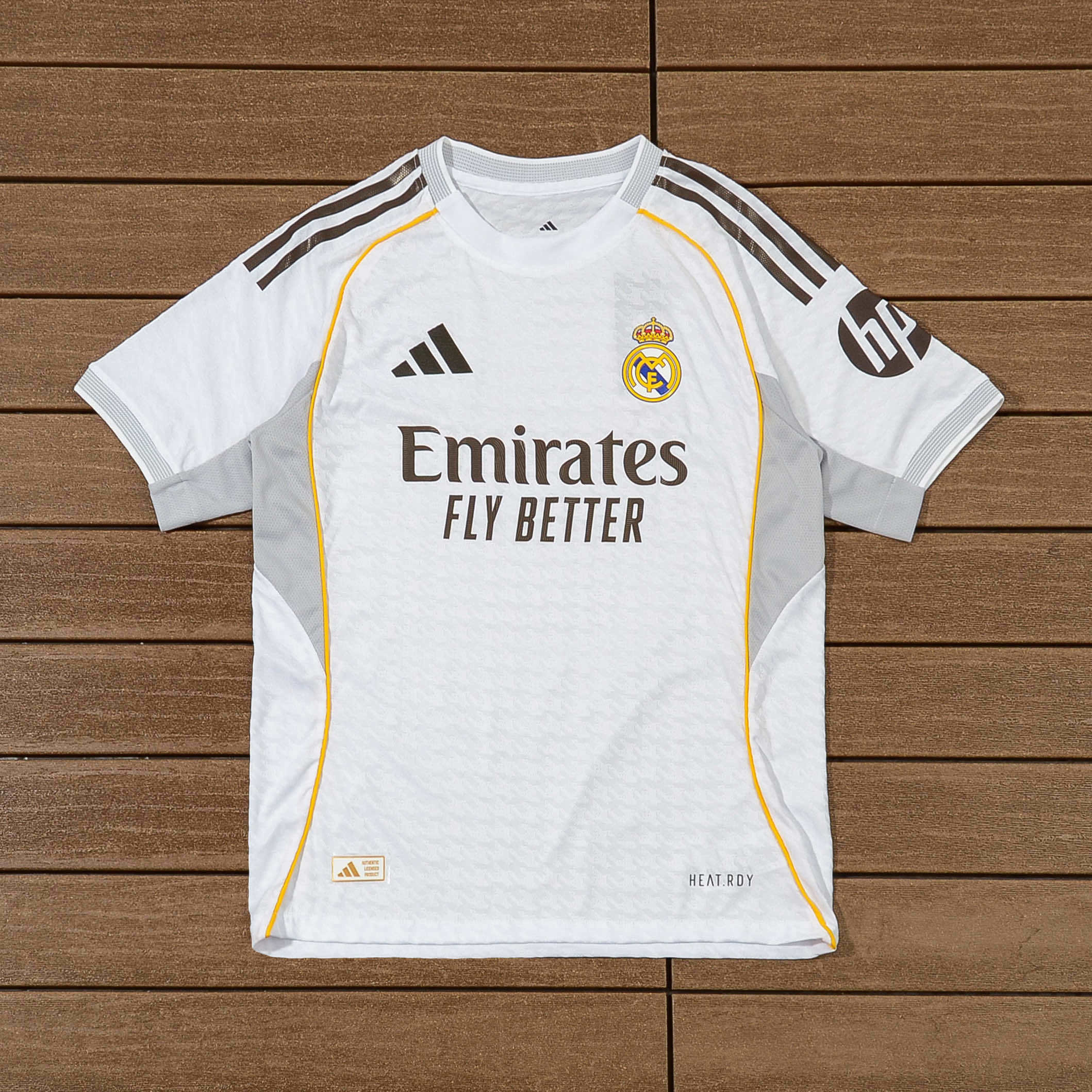 ADIDAS T-SHIRT