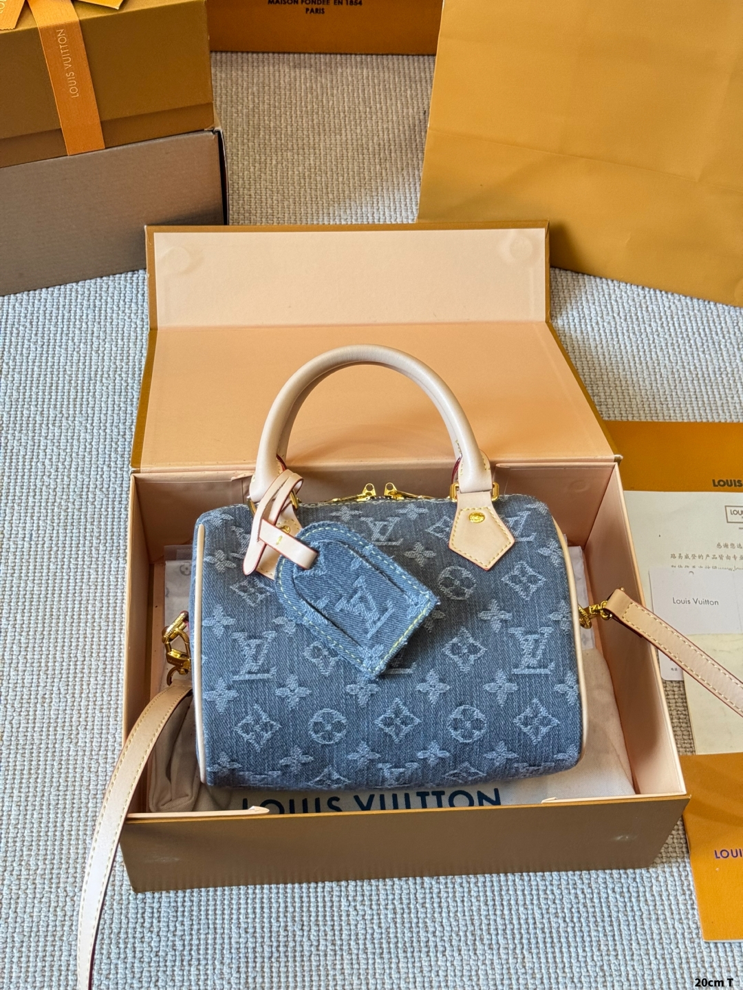 LV BAG