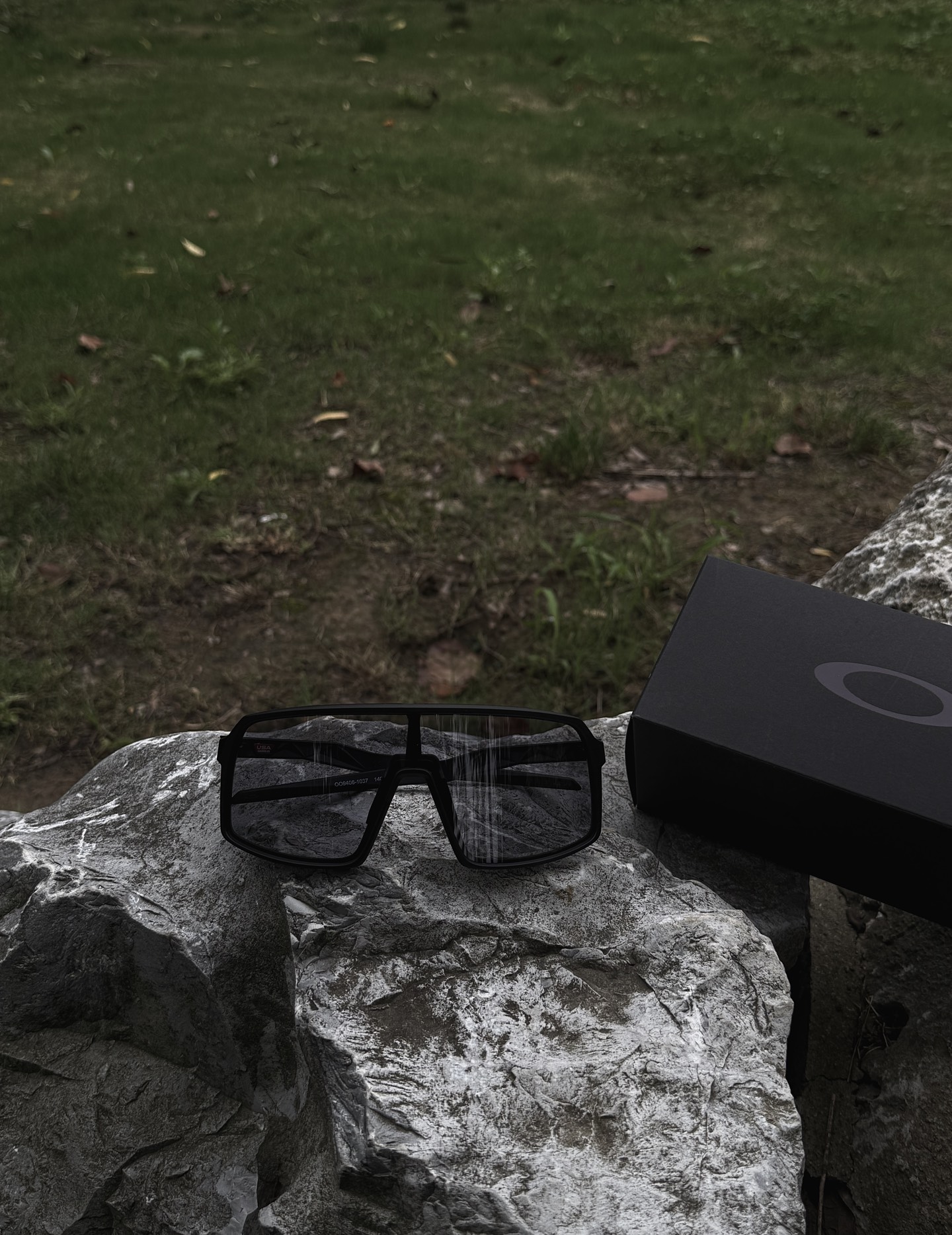 OAKLEY GLASSES