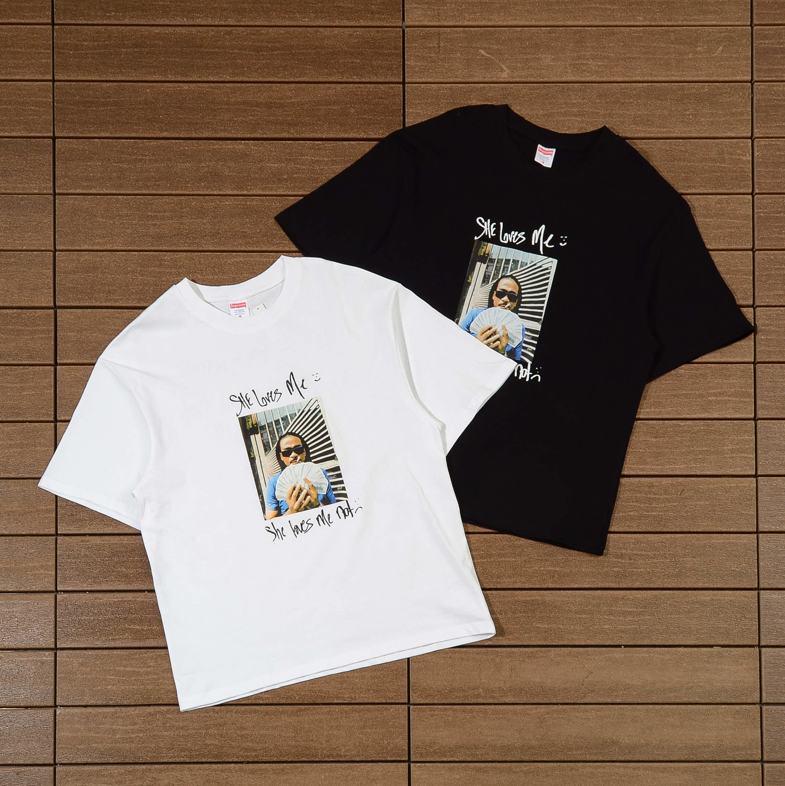 SUPREME T-SHIRT