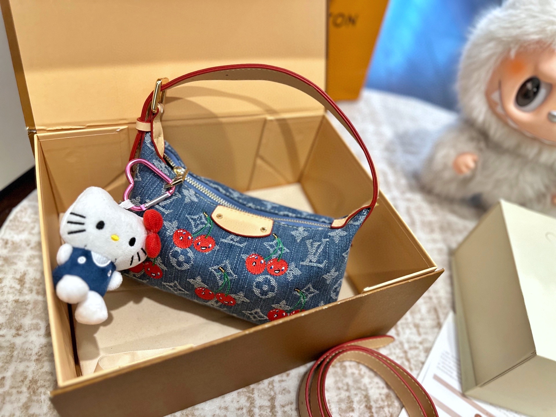 LV BAG