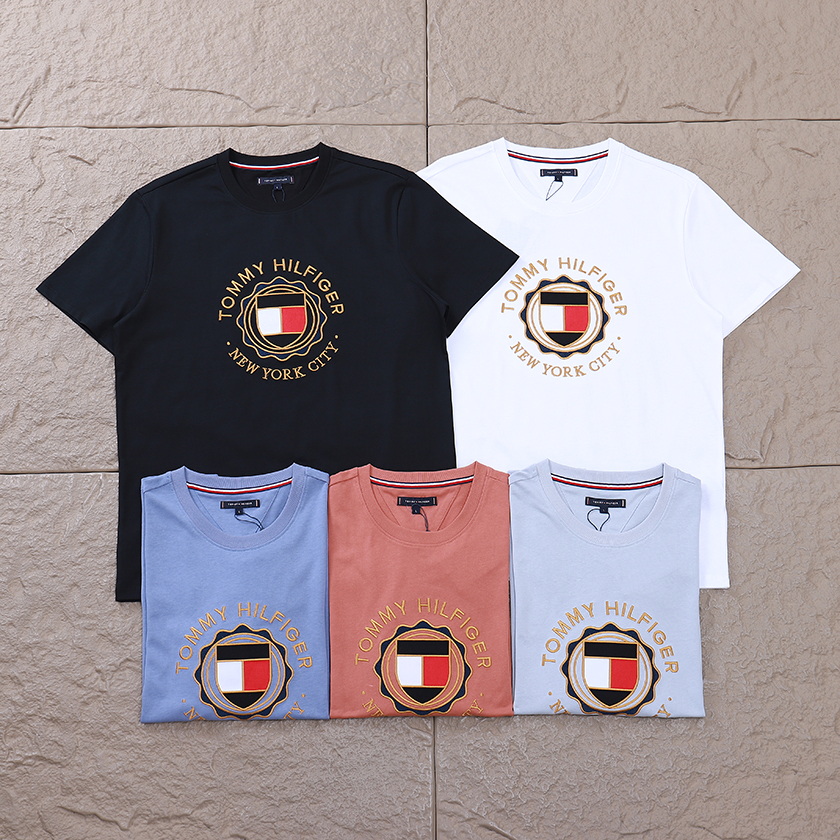 TOMMY HILFIGER T-SHIRT
