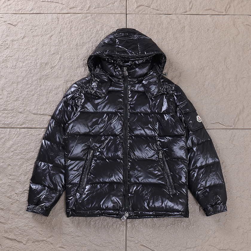 MONCLER DOWN JACKET