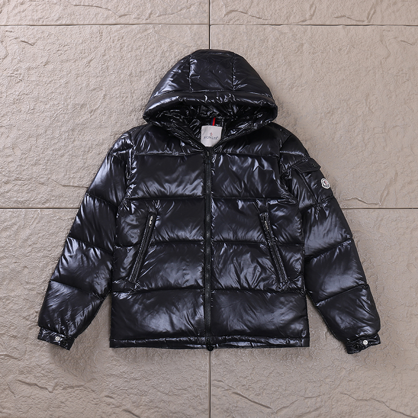 MONCLER DOWN JACKET