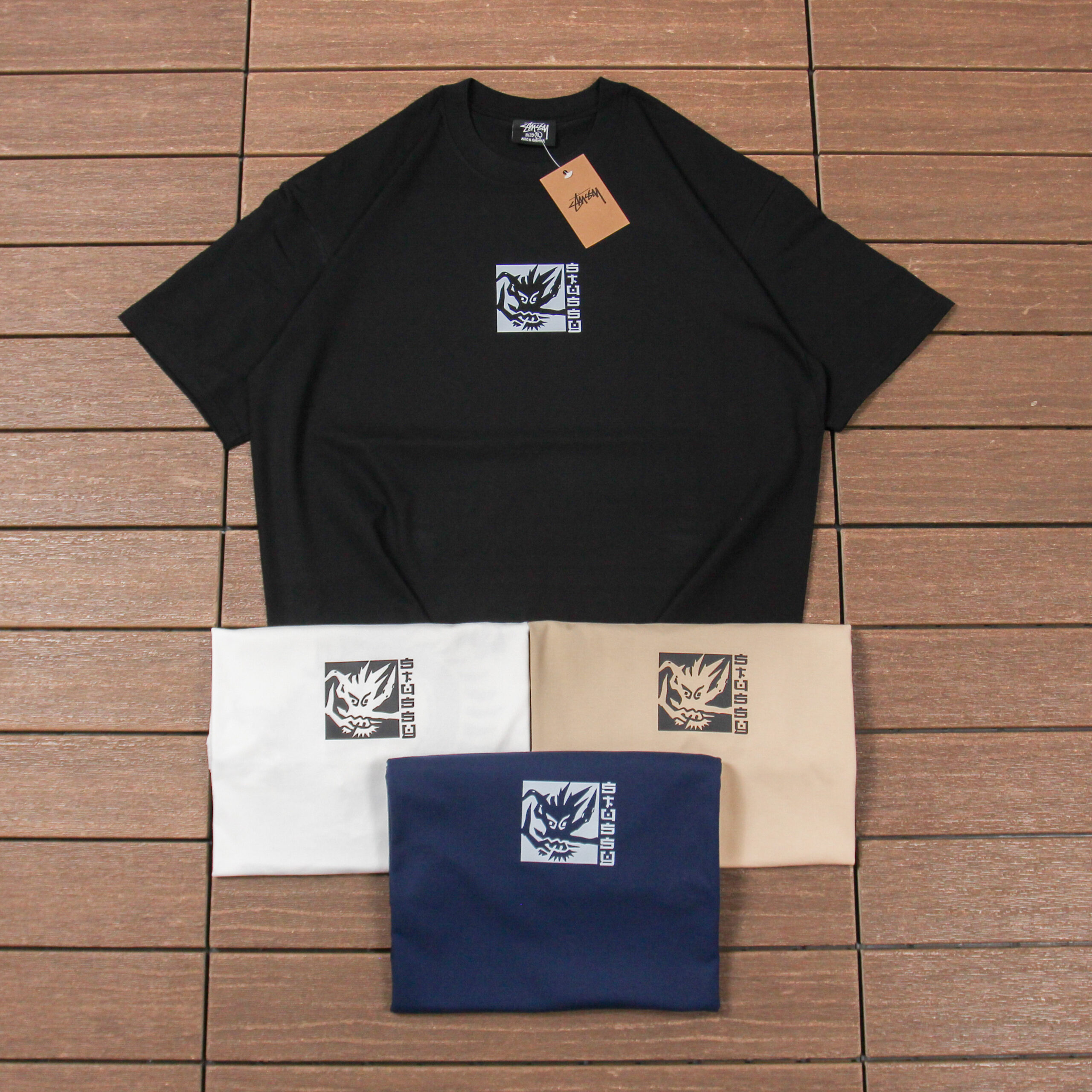STUSSY T-SHIRT