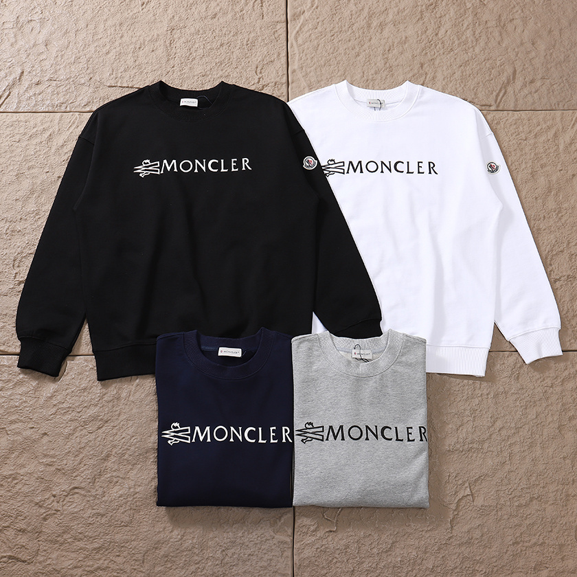 MONCLER Свитер
