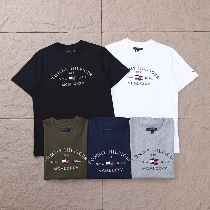 TOMMY HILFIGER T-SHIRT